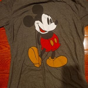 Disney mickey shirt med